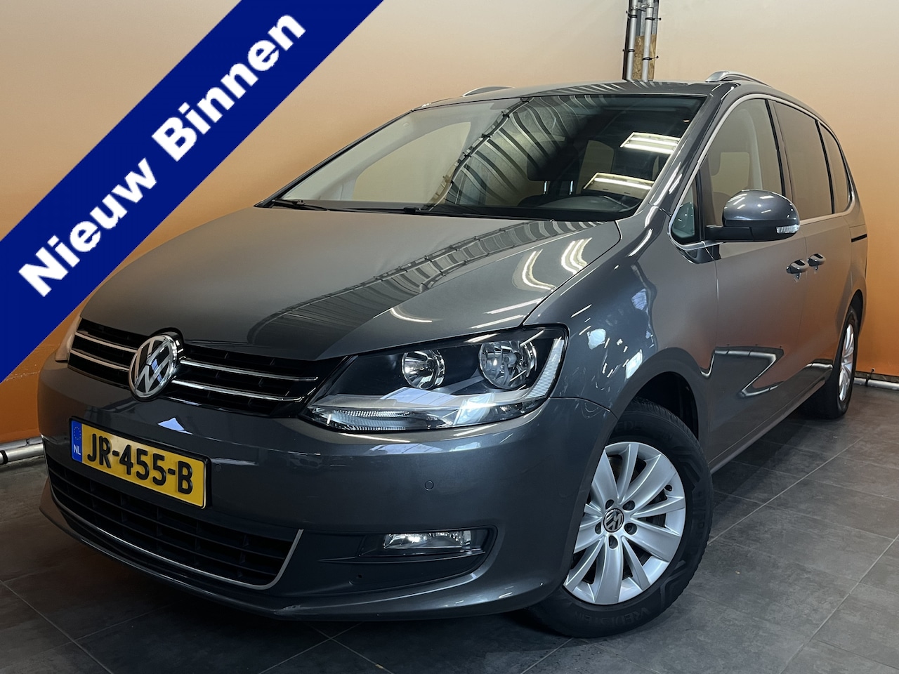 Volkswagen Sharan - 1.4 TSI Exclusive Series 7 zitter trekhaak navigatie - AutoWereld.nl