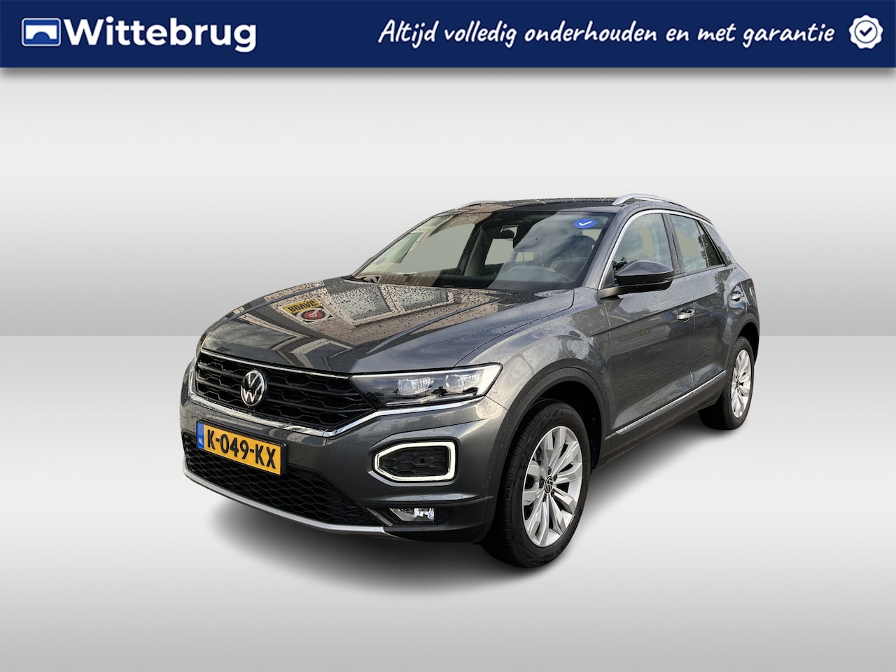 Volkswagen T-Roc - 1.5 TSI Sport / AUTOMAAT/ PARK. SENSOREN/ KEYLESS/ DIGITAL DASHBOARD/ ADAPT. CRUISE/ APP C - AutoWereld.nl