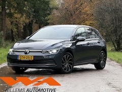 Volkswagen Golf - 8 1.5 TSI Style Matrix-Led/Comfort stoelen