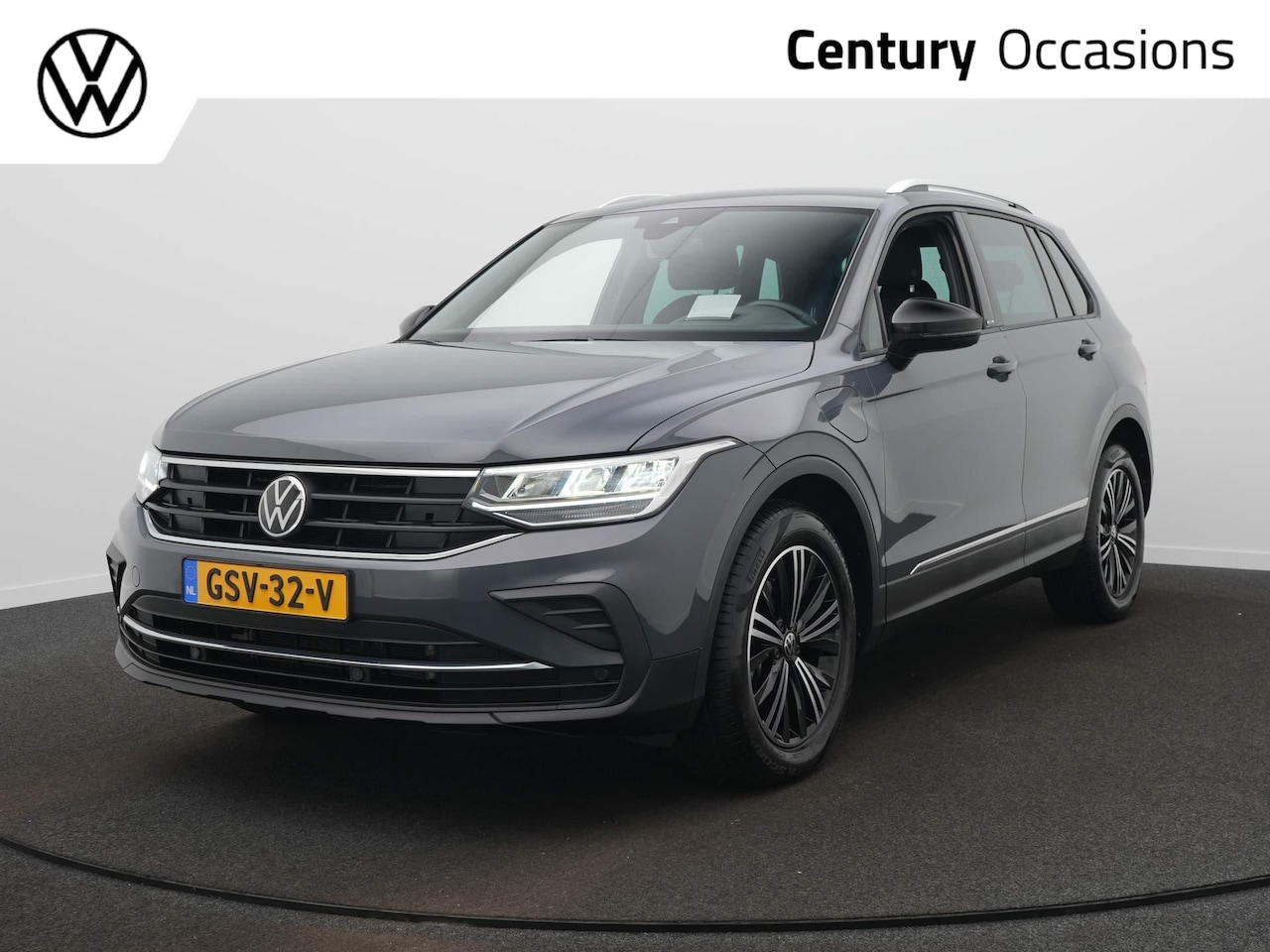 Volkswagen Tiguan - 1.4 TSI eHybrid Life Business+ DSG / Camera / Elek. Klep / HUD / Sfeerverlichting - AutoWereld.nl