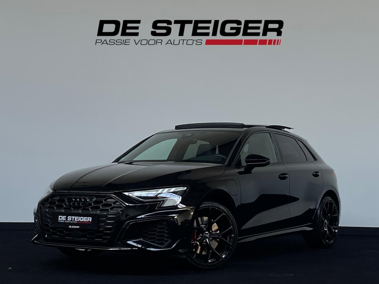 Audi A3 Sportback - 40 TFSI e 3 x S line Pano ACC RS Seats Keyless Camera - AutoWereld.nl