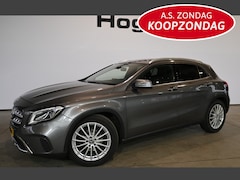 Mercedes-Benz GLA-Klasse - 180 Business Solution AMG Automaat Navigatie Leder PDC Cruise control Airco Stoelverwarmin