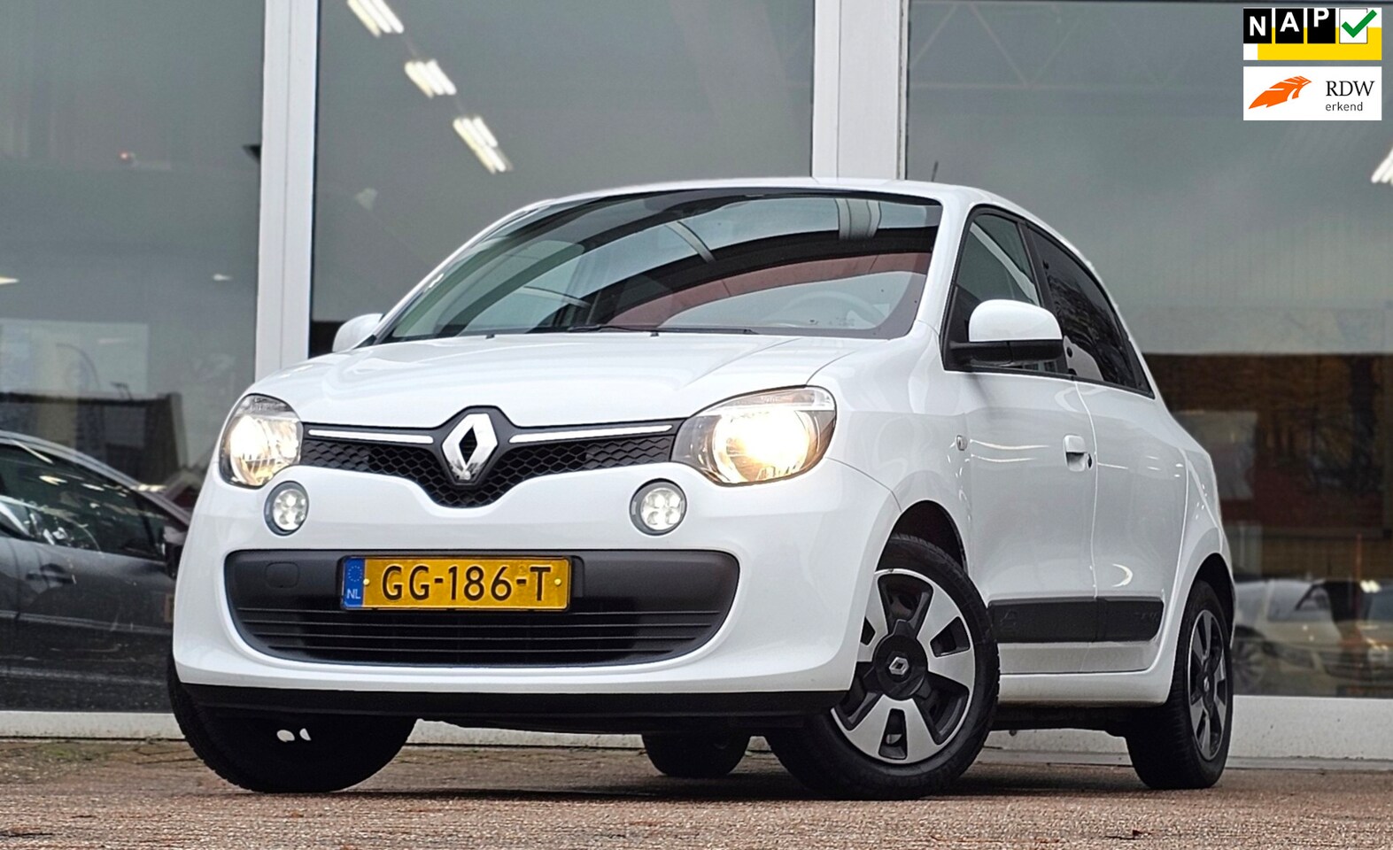 Renault Twingo - 1.0 SCe Expression Airco 2e Eigenaar Mooi! - AutoWereld.nl