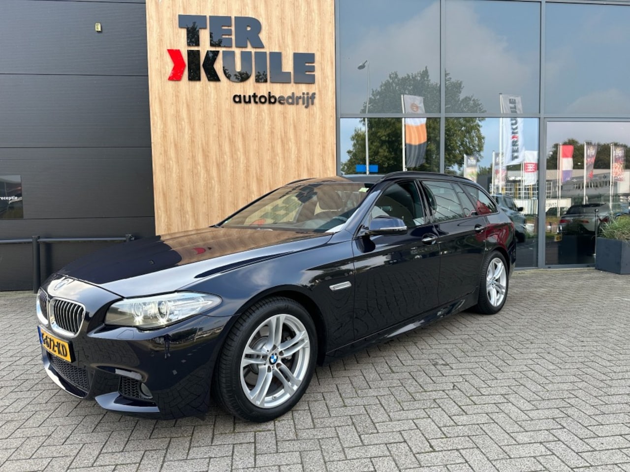 BMW 5-serie Touring - Touring 520I High Exec. M Sport / Softclose - AutoWereld.nl