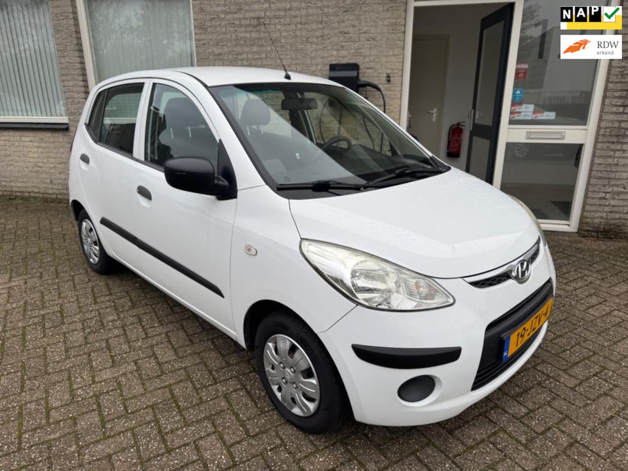 Hyundai i10 - 1.1 Active |nieuwe APK | elke. Ramen | lage km NAP - AutoWereld.nl