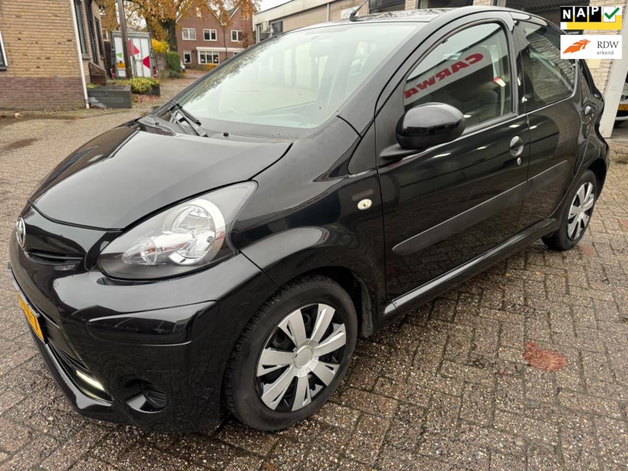 Toyota Aygo - 1.0 VVT-i Aspiration AIRCO LED ORG 119225 KM NAP KLEINE BEURT GEHAD NW APK AFLEVERING NETT - AutoWereld.nl