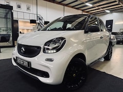 Smart Forfour - 1.0| Bluetooth verbinding|Eerste eigenaar| Airco| Cruisecontrol| Boordcomputer| White Blac