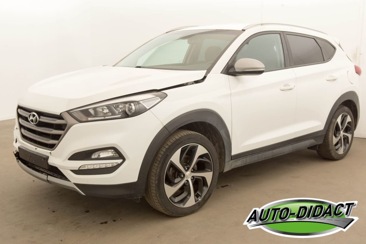 Hyundai Tucson - 1.6 CRDI Navi Premium - AutoWereld.nl