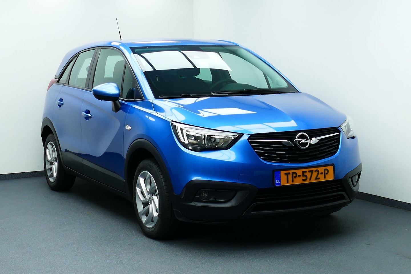 Opel Crossland X - 1.2 110pk Turbo Online Edition. Carplay/Android Navigatie, Airco, Cruise, 16"LM Velgen - AutoWereld.nl