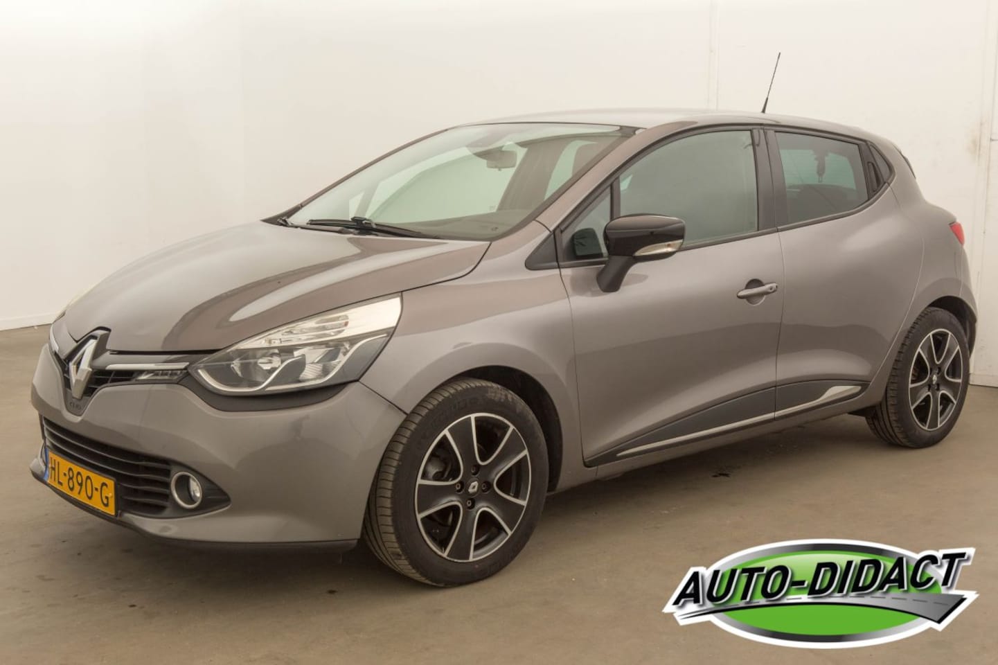 Renault Clio - 1.2 Automaat Dynamique - AutoWereld.nl