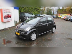 Toyota Aygo - 1.0-12V