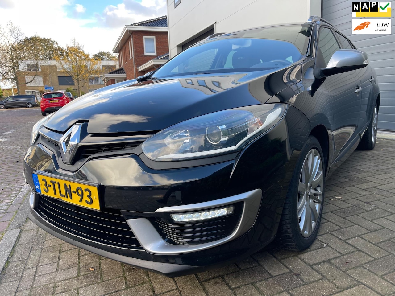 Renault Mégane Estate - 1.5 dCi GT-Line/Dealer-onderhouden/Navi/LED/Climate-c/Cruise-c/AUX/PDC/Mooie auto - AutoWereld.nl