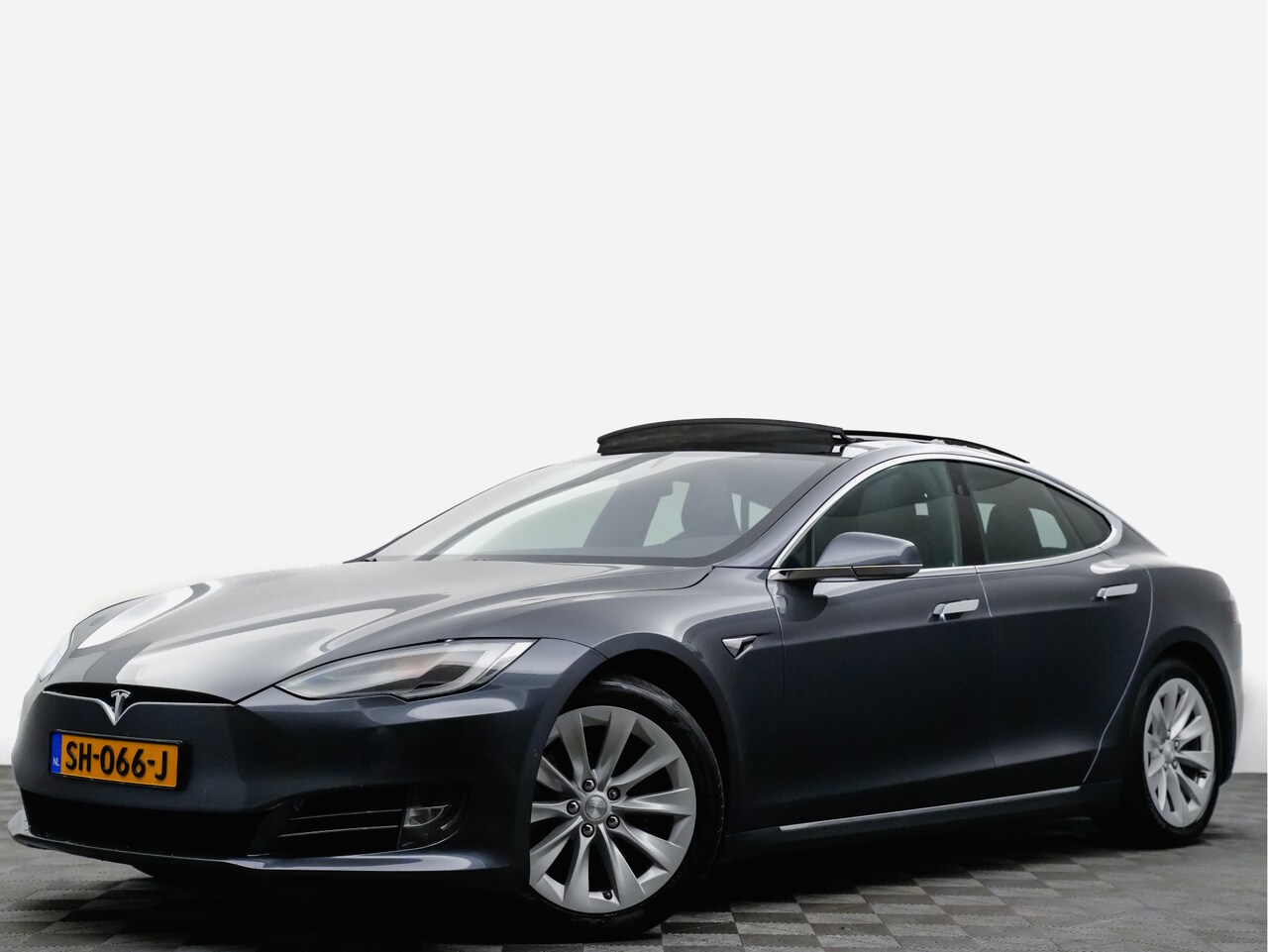 Tesla Model S - 75D Premium (panodak,pianolak,full autopilot) - AutoWereld.nl