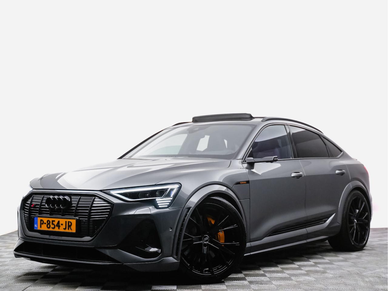 Audi e-tron Sportback - S quattro ABT (b&o,panodak,sfeerverlichting,360,cameraspiegels) - AutoWereld.nl