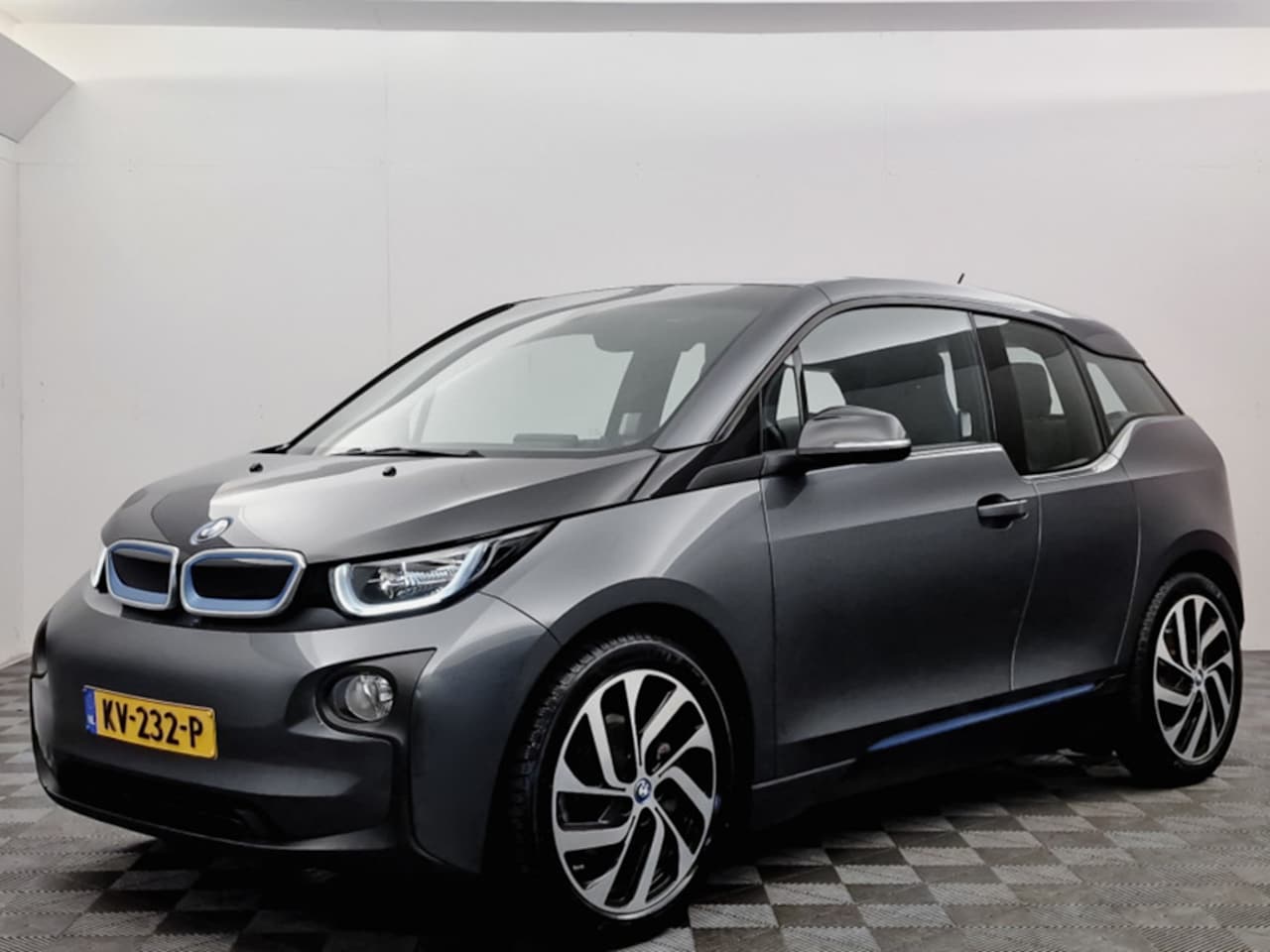 BMW i3 - NETTO! High Voltage Edition 94Ah 33 kWh - AutoWereld.nl