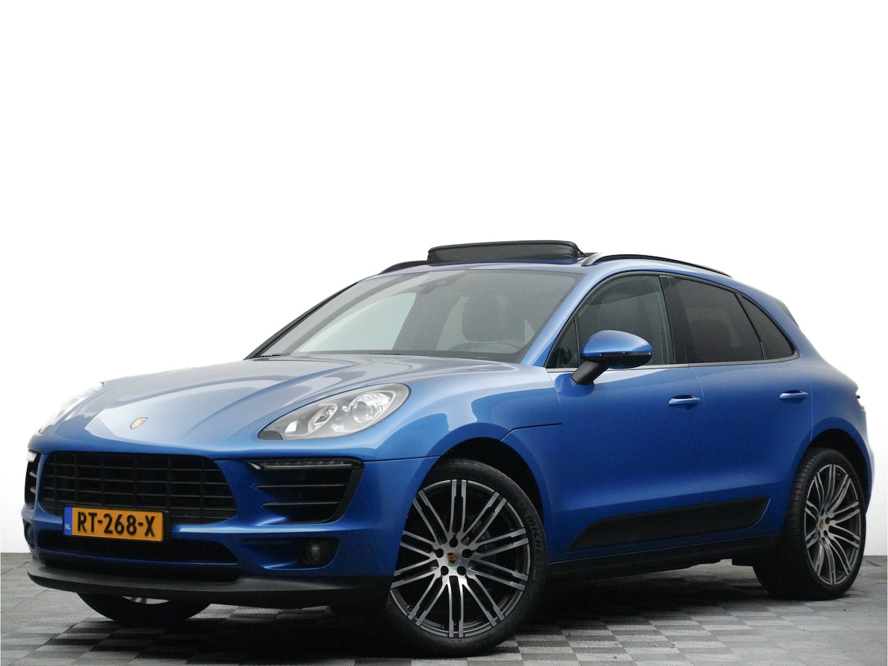 Porsche Macan - 2.0 T Sport Design 255pk (bose,sport chrono,sportuitlaat,panodak,360,full) - AutoWereld.nl