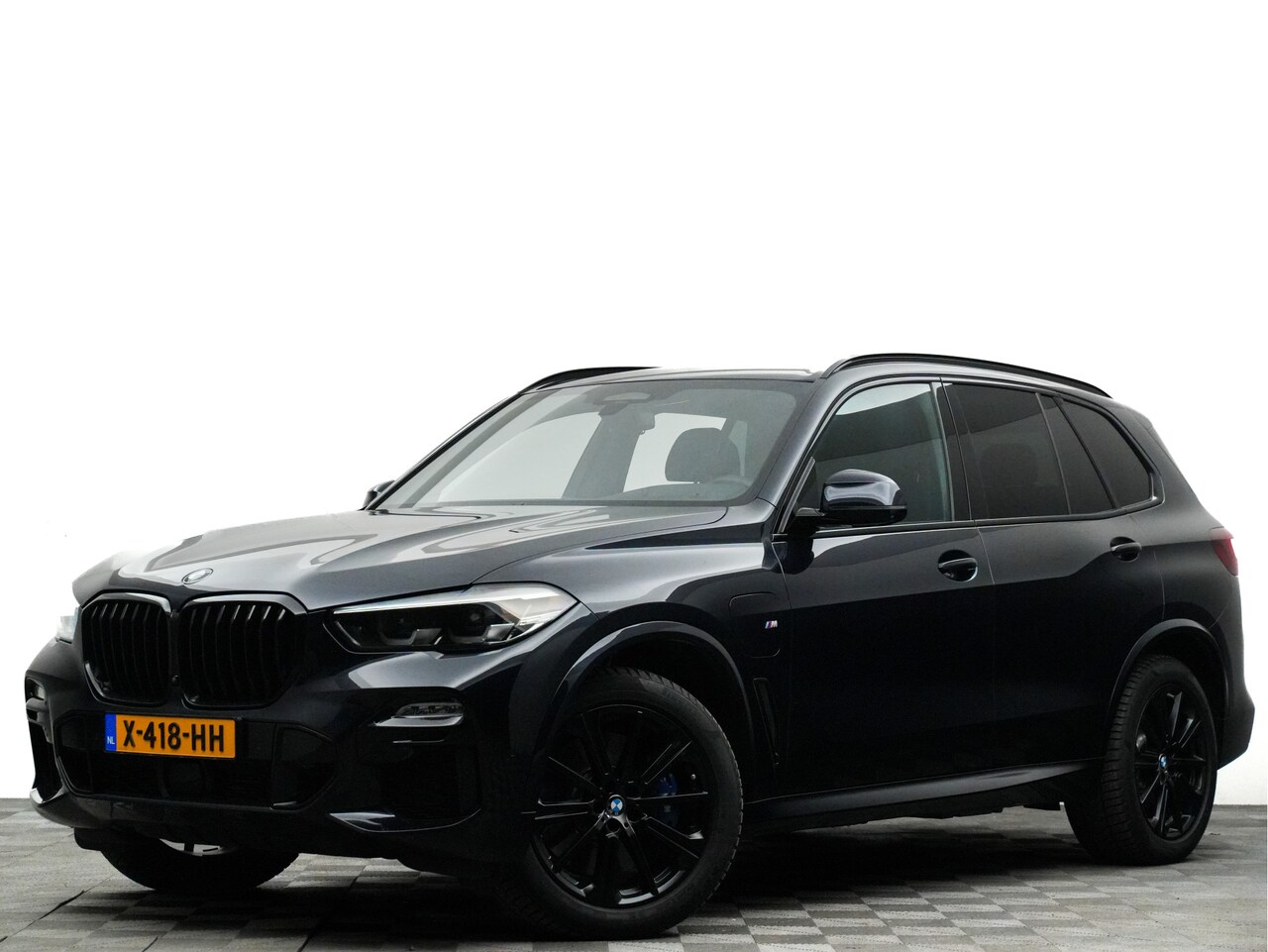 BMW X5 - xDrive45e 400pk M-Sport High Exe (head-up,stoelventilatie,sfeerverlichting,360,stuurverwar - AutoWereld.nl