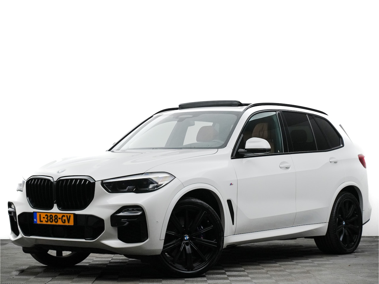 BMW X5 - xDrive30d M Sport Shadowline (panodak,laser,360,stoelventilatie,elek trekhaak,head-up) - AutoWereld.nl