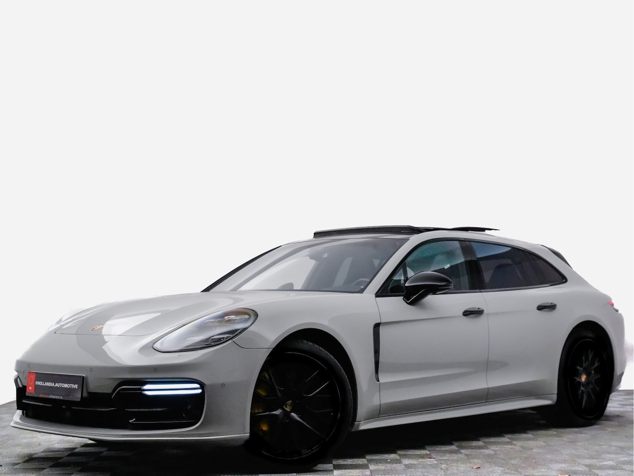 Porsche Panamera Sport Turismo - Turbo 4.0 550pk (carbon,burmester,softclose,alcantara hemel,stoelventilatie,keramisch) - AutoWereld.nl