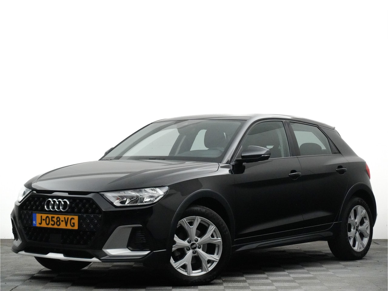 Audi A1 citycarver - 30 TFSI Aut7 S-line (navi,clima,adaptive cruise,carplay,360) - AutoWereld.nl