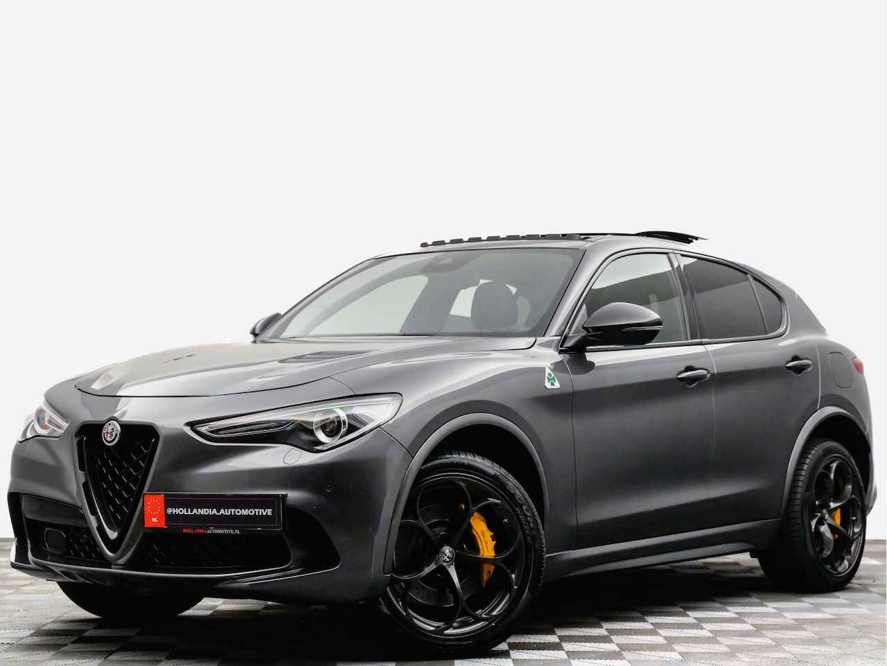 Alfa Romeo Stelvio - 2.9 V6 510pk AWD Quadrifoglio (full carbon,keramisch,harman kardon,drive assist pack) - AutoWereld.nl