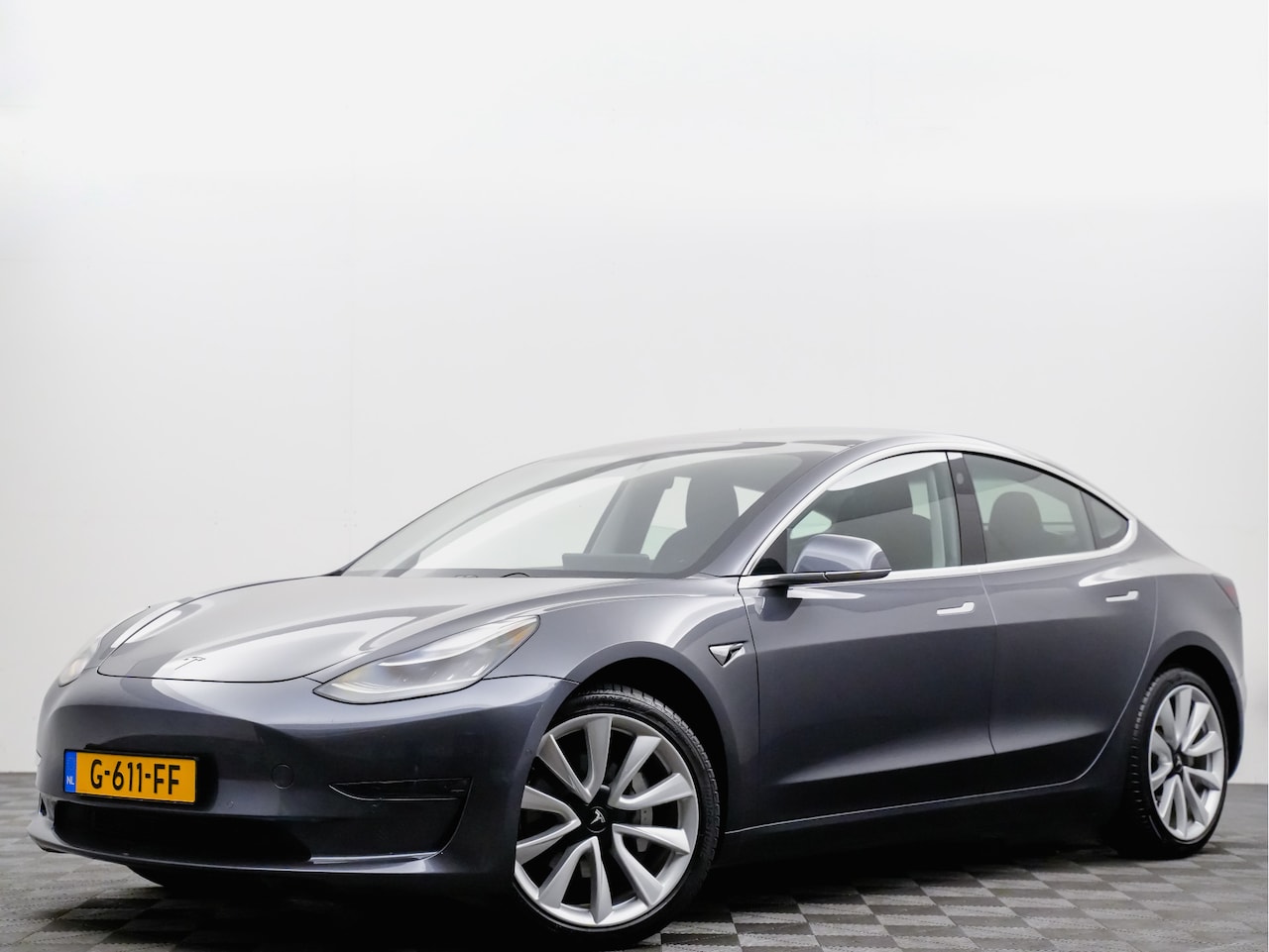 Tesla Model 3 - Long Range RWD Long Range Dual AWD 440pk (full autopilot,19 inch) - AutoWereld.nl