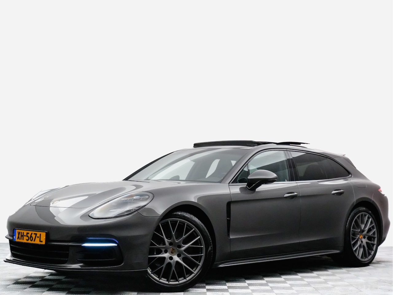 Porsche Panamera Sport Turismo - 2.9 4 476pk E-Hybrid Sport Chrono (carbon,stoelventilatie,softclose,full options) - AutoWereld.nl