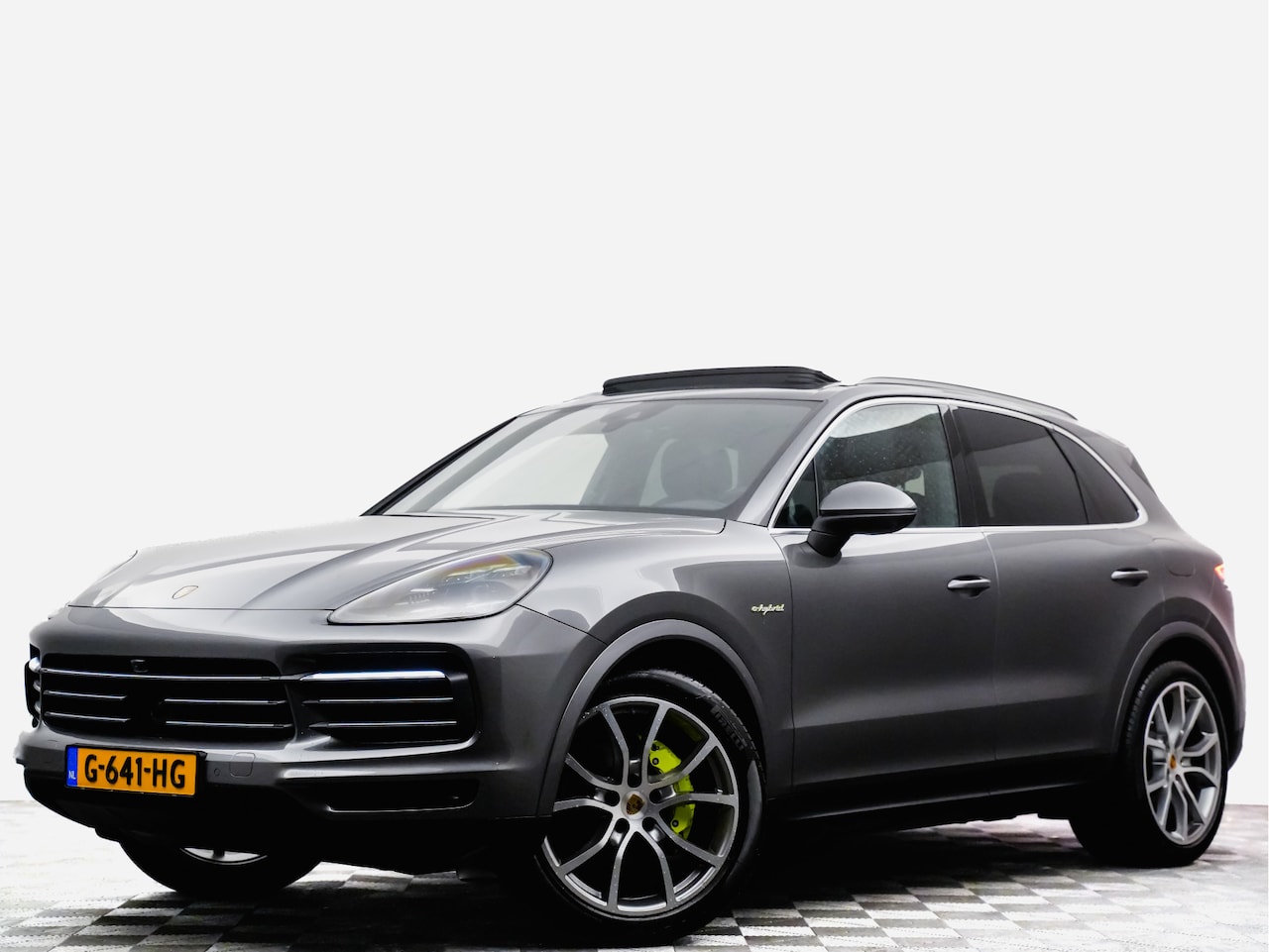 Porsche Cayenne - 3.0 E-Hybrid Sport Chrono 465pk (massage,panodak,bose,360,matrix,keyless,sportleer) - AutoWereld.nl