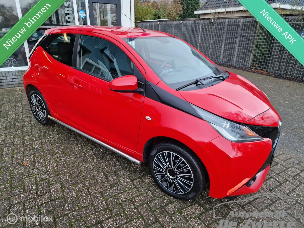 Toyota Aygo - 1.0 VVT-i x-play 1.0 VVT-i x-play - AutoWereld.nl