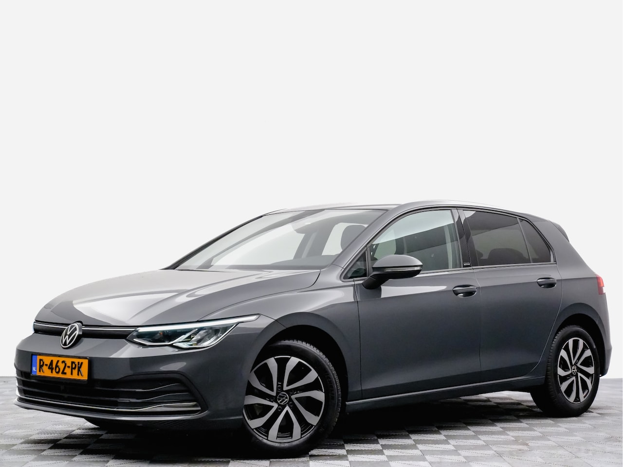 Volkswagen Golf - Golf 1.5 TSI 150pk Nardo (stoel/stuurverwarming,keyless,sfeerverlichting,360,matrix) - AutoWereld.nl