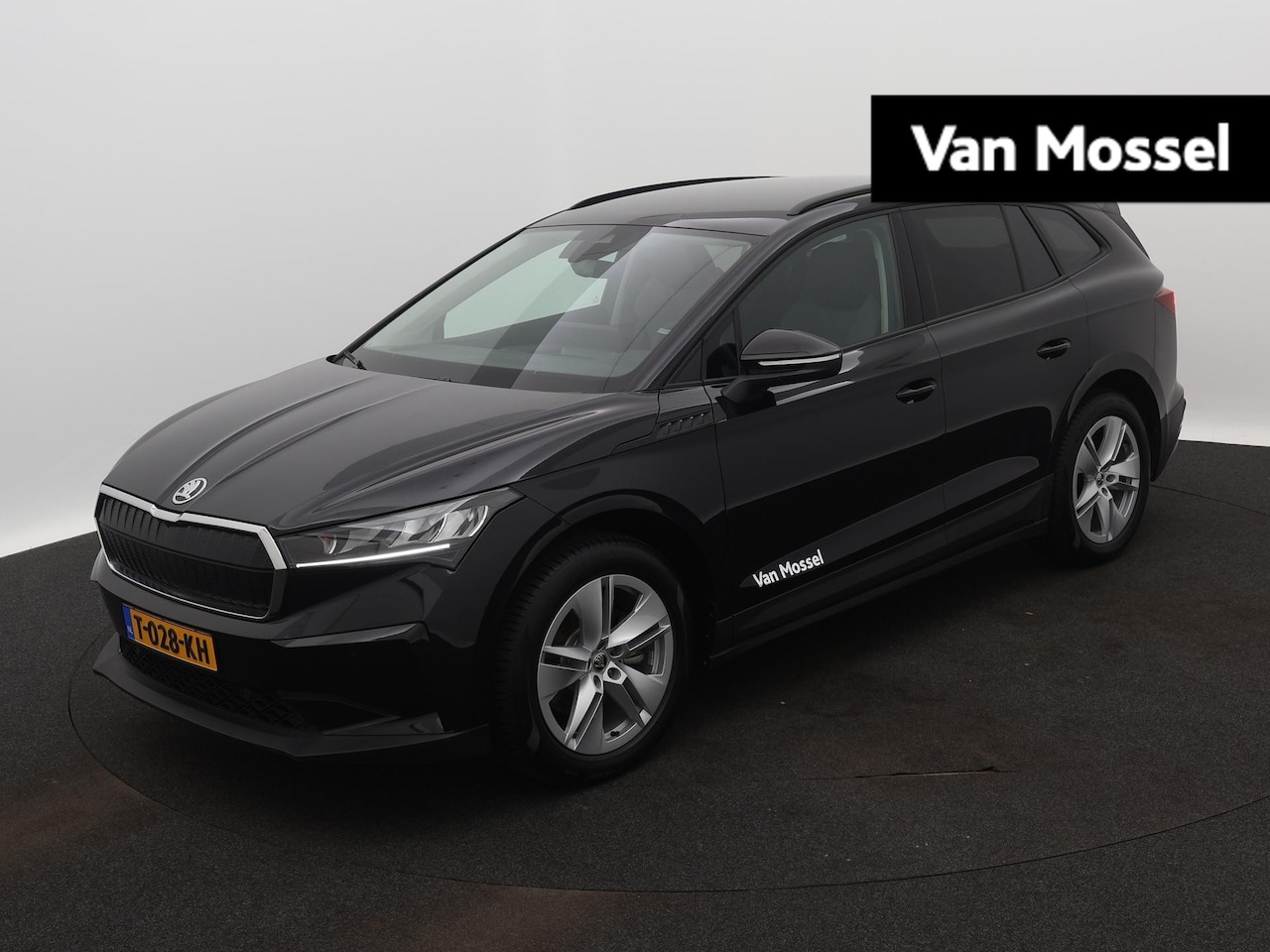 Skoda Enyaq iV - 60 Business Edition 58 kWh 180 PK | DEMONSTRATIEVOERTUIG | Automaat | Matrix LED Koplampen - AutoWereld.nl