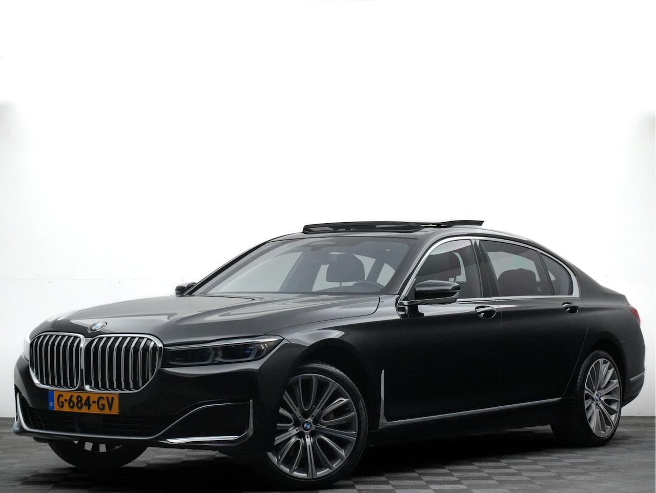 BMW 7-serie - 740Li Individual VIP Lounge (panodak,DVD,4x massage,luchtvering,sfeerverlichting plus) - AutoWereld.nl