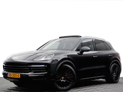 Porsche Cayenne - 3.0 E-Hybrid Sport Chrono 465pk Black Turbo Pack (panodak, bose, 360, matrix, keyless, spo