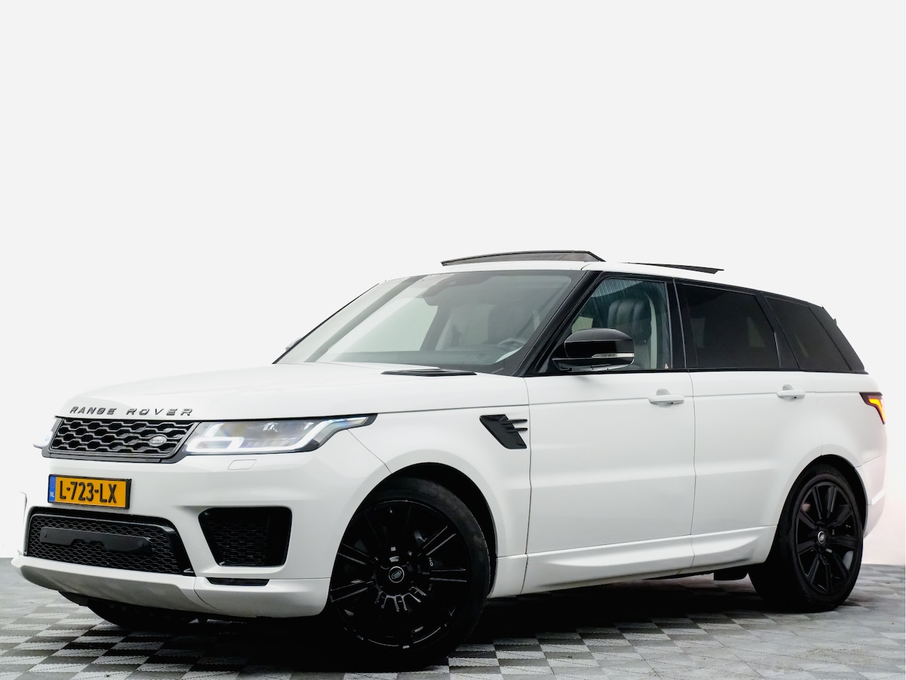 Land Rover Range Rover Sport - P400e Autobiography Dynamic 445pk Black Pack (panodak,360,headup,leer) - AutoWereld.nl