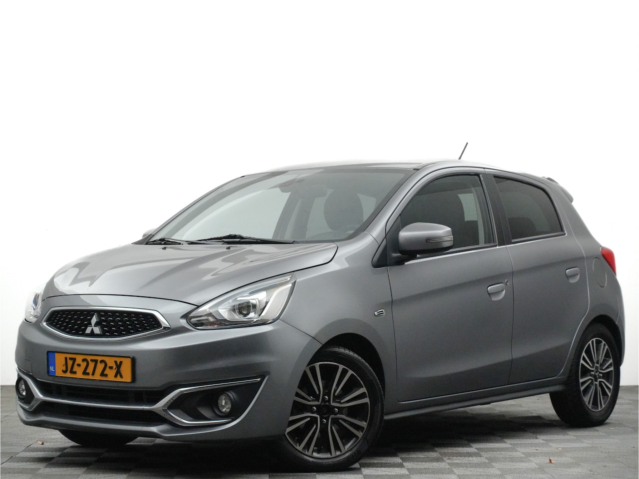 Mitsubishi Space Star - 1.2 Automaat Instyle (navi,clima,xenon,pdc) - AutoWereld.nl