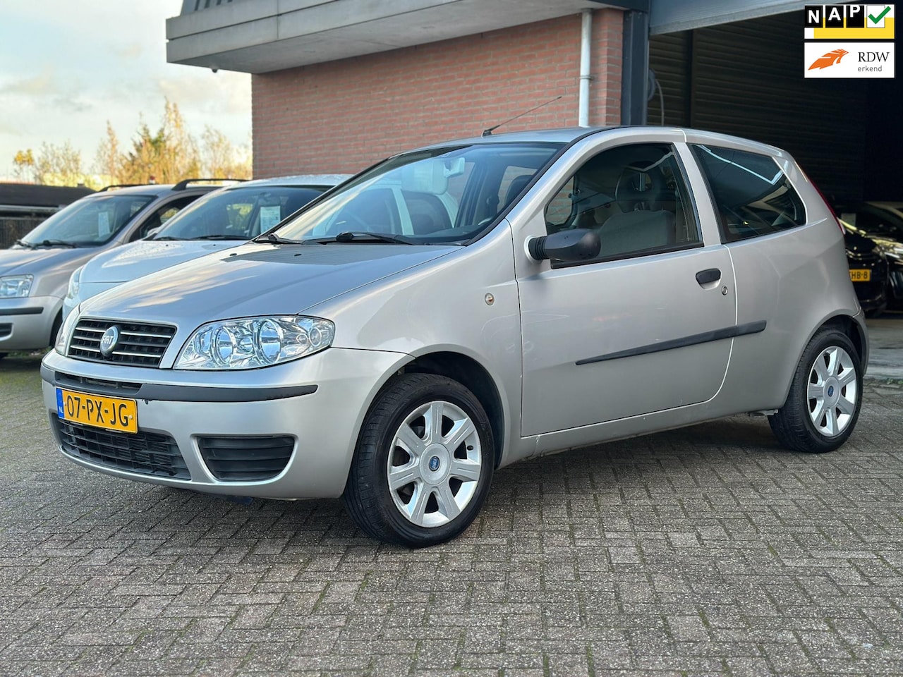 Fiat Punto - 1.2 Classic Edizione Cool UNIEKE KM, AIRCO, NWE DISTRIBUTIE!! - AutoWereld.nl