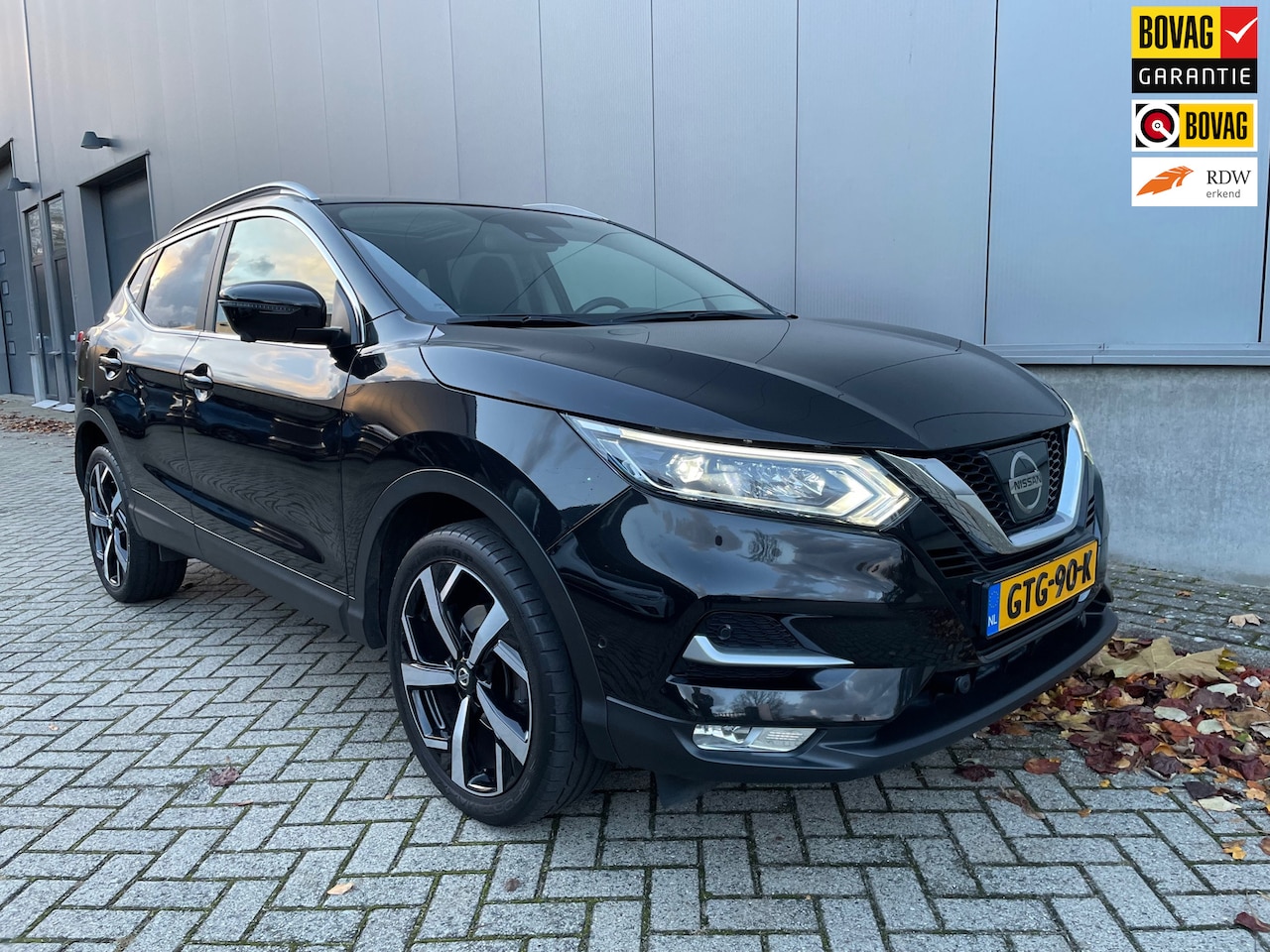 Nissan Qashqai - 1.2 Tekna / Automaat / Camera / Panorama dak - AutoWereld.nl