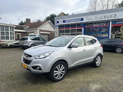 Hyundai ix35 - 2.0i i-Catcher automaat , 64000 km ,pano dak , trekgewicht 1600 kg, Nap