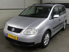 Volkswagen Touran - 1.6-16V FSI Athene - Airco - Netjes Onderhouden