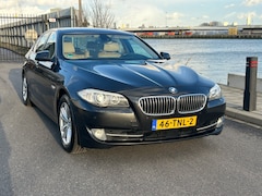 BMW 5-serie - 530i High Executive 3.0 i 272 PK AUT8 CAMERA SOFTCLUIS HEAD-UP LEDER