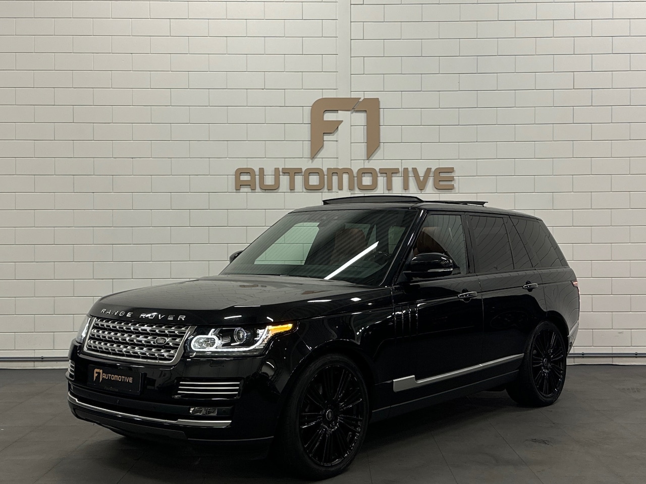 Land Rover Range Rover - 3.0 TDV6 Vogue Pano|Massage|Trekh|VOL - AutoWereld.nl