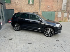 Skoda Karoq - 1.5 TSI Automaat, Sportline Business, DIgidash, led, trekhaak etc