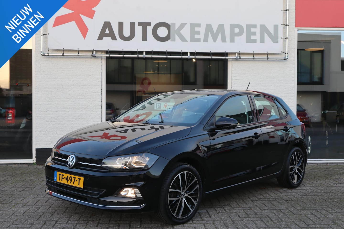 Volkswagen Polo - 1.0 TSI COMFORTLINE STOELVERWARMING|PARKPILOT|17"LMV|NIEUWSTAAT - AutoWereld.nl