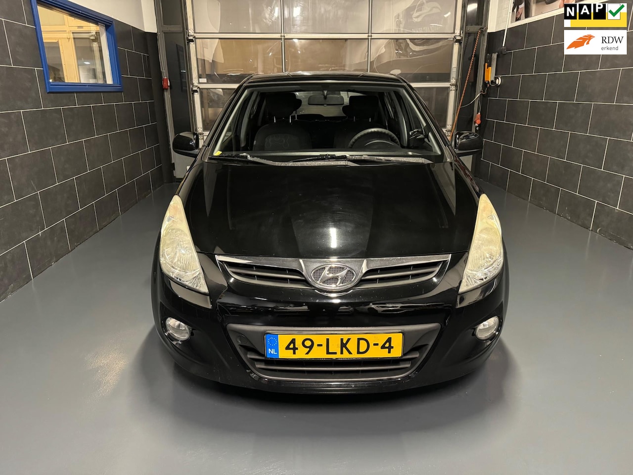 Hyundai i20 - 1.2i - Elektr. Ramen & Spiegels - AIRCO - USB&AUX - Nw. APK & Servicebeurt - AutoWereld.nl