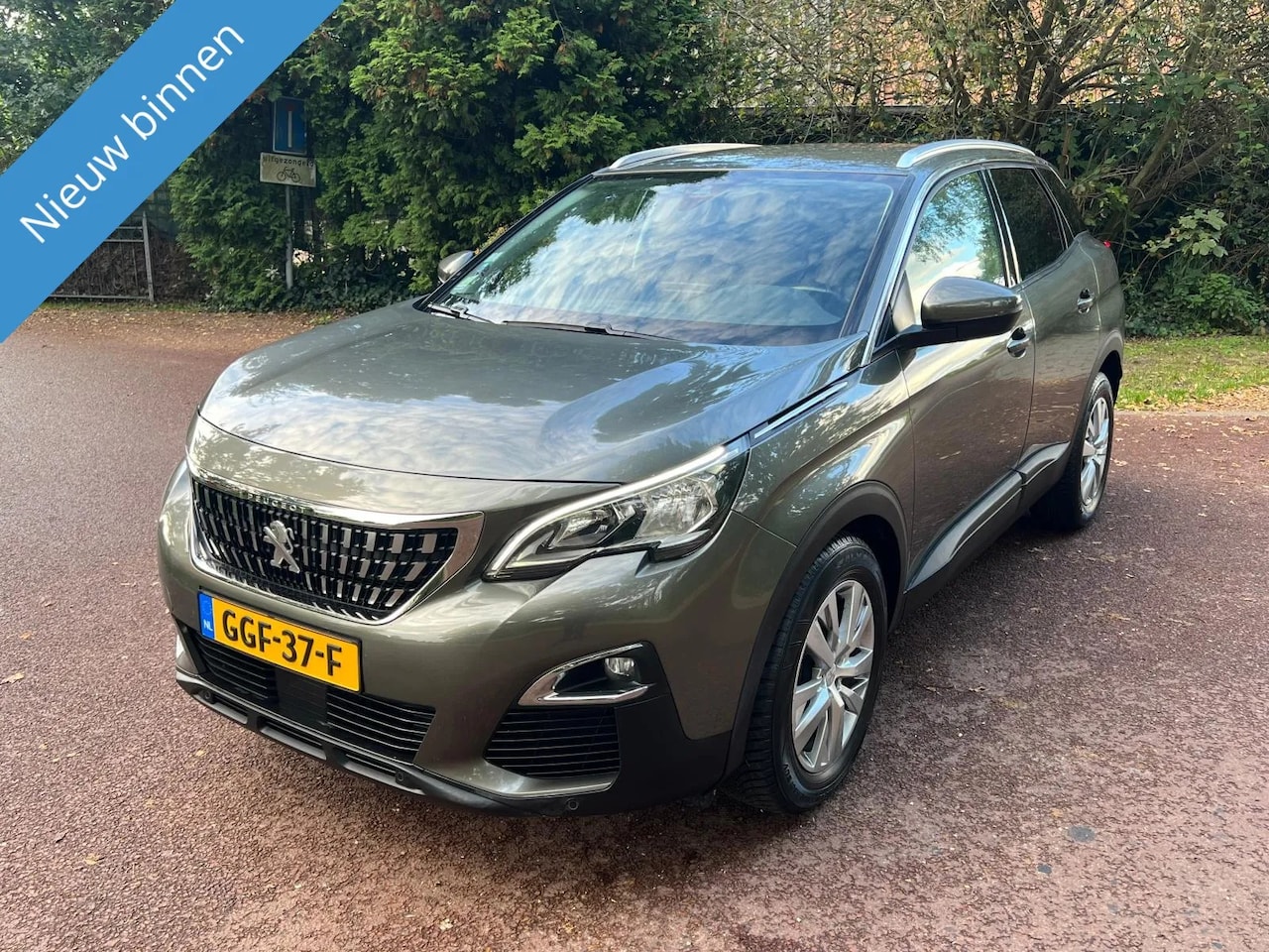 Peugeot 3008 - 1.2 PureTech Allure 1.2 PureTech Allure - AutoWereld.nl