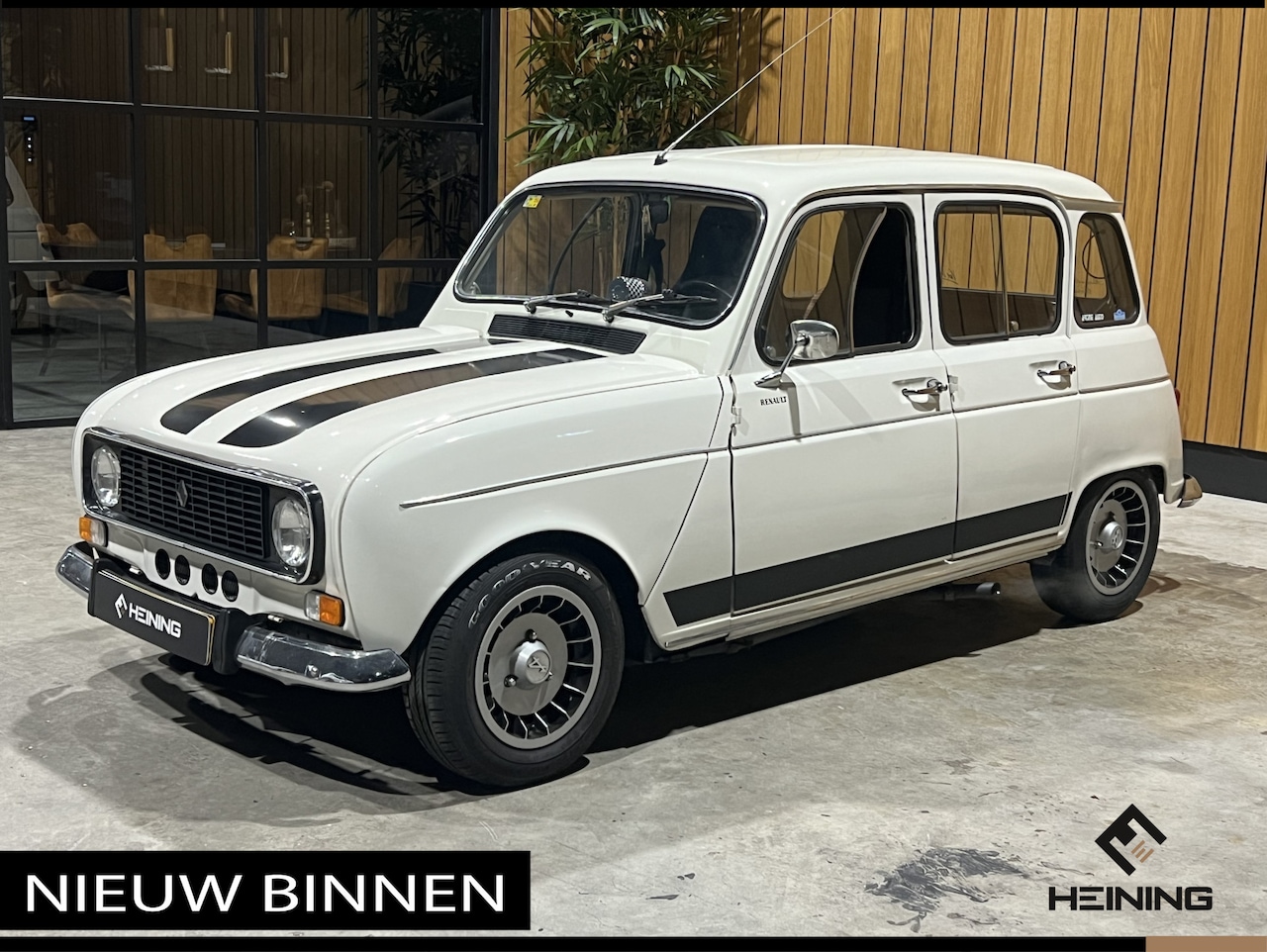 Renault 4 - TL Special Sport - AutoWereld.nl