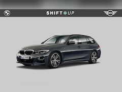 BMW 3-serie Touring - 330e M-Sport | Panoramadak | Elektr. Trekhaak | 19"