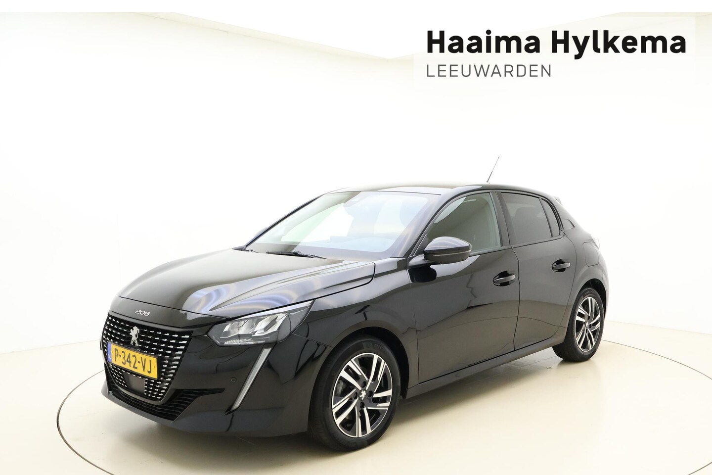 Peugeot 208 - 1.2 PureTech Allure Pack 100 PK | Handgeschakeld | Cruise Control | Navigatie | Parkeersen - AutoWereld.nl