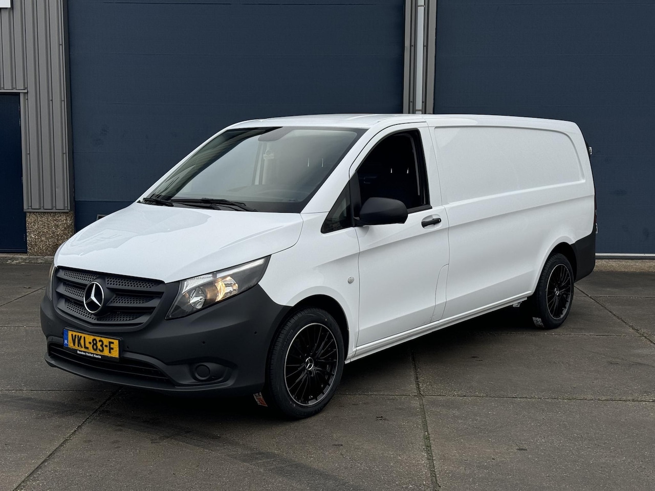 Mercedes-Benz Vito - 116 CDI Extra Lang L3H1 / AIRCO / CRUISE CONTROLE / NAVI / TREKHAAK - AutoWereld.nl