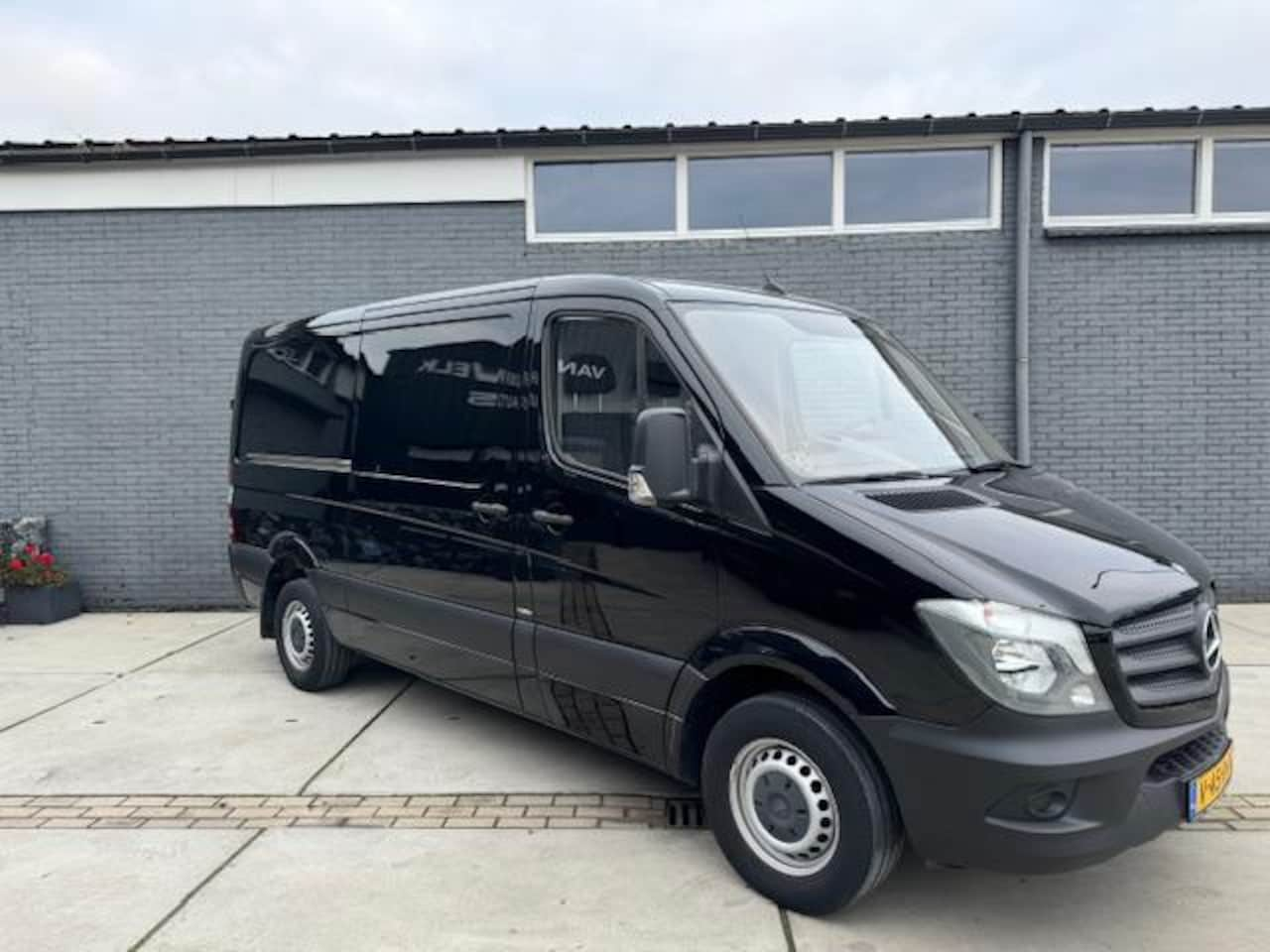 Mercedes-Benz Sprinter - 211 2.2 CDI 366 L2H1 Trekhaak Airco Cruise Standkachel Zwart - AutoWereld.nl